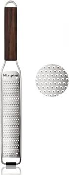 Microplane Master Zester: Vielseitige Reibe für feines
